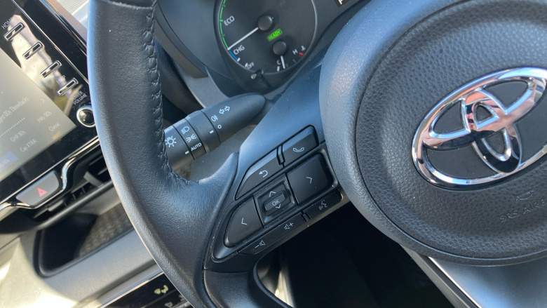 Toyota Yaris 1.5 Hybrid Icon 5dr CVT Hybrid Hatchback